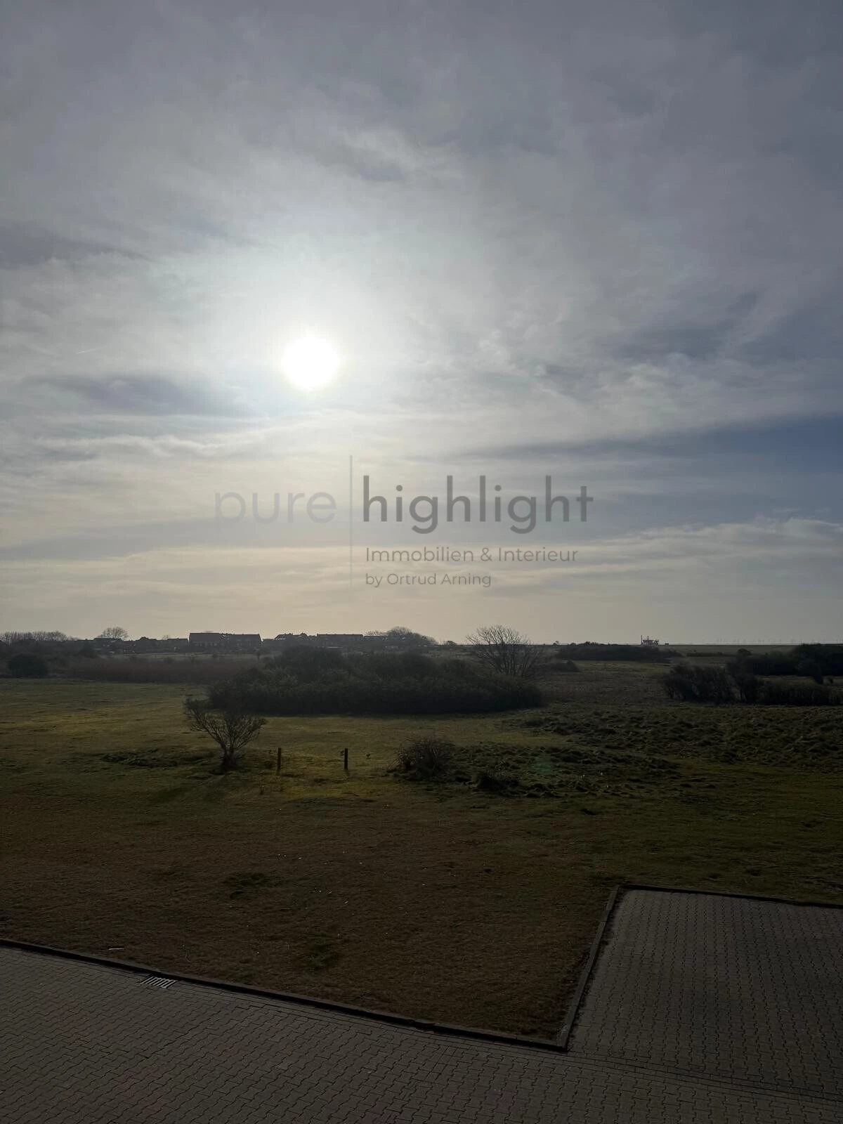 Freier Blick über die Dünenlandschaft bis zum Horizont